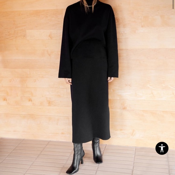 Zara Soft Midi Skirt - Picture 1 of 5